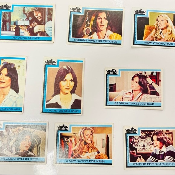 Vintage 1977 Charlie’s Angels TOPPS Trading Cards (Blue Outline) - Series 2 & 4 - Picture 3 of 8